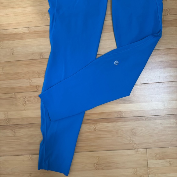 Lululemon Size 6 Base Pace HR Leggings 28” - Picture 2 of 5